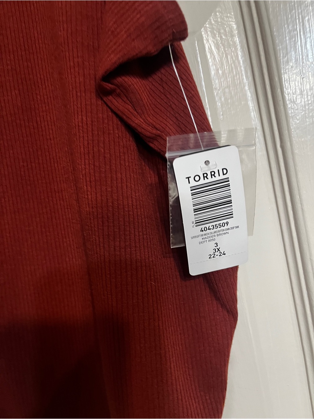 NWT Torrid Rust-Colored Ribbed Button-Front Cold-Shoulder Top - Picture 5 of 7